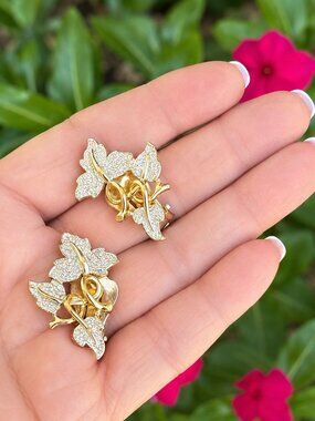 Vintage Sarah Coventry Gold & Silver Textured Leaf Clip-On Earrings Signed SC